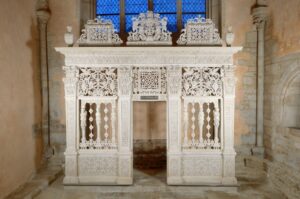 Clôture de chapelle